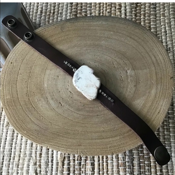 NEW 100% Leather Strap Bracelet Snap Mexico Boho Brown Ivory Festival Howlite - Picture 3 of 13